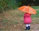 Petite fille au parapluie